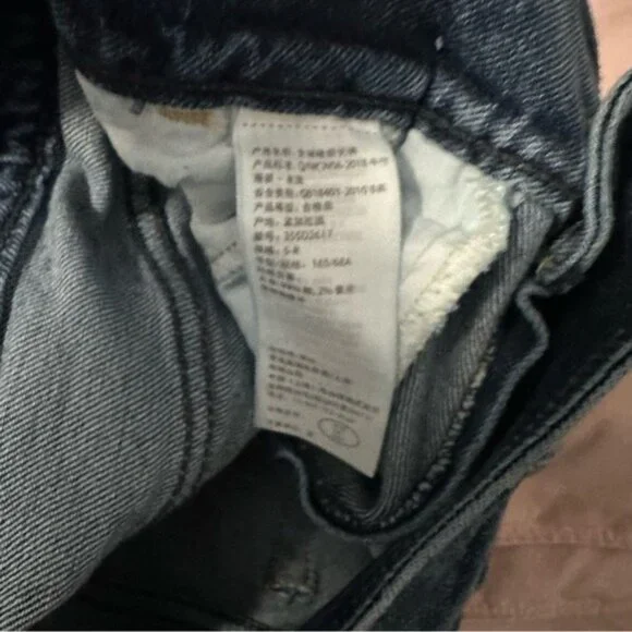 Hollister Ultra High Rise Mom Jeans Blue Denim Pleated Raw Hem W27 Y2K - Picture 11 of 12